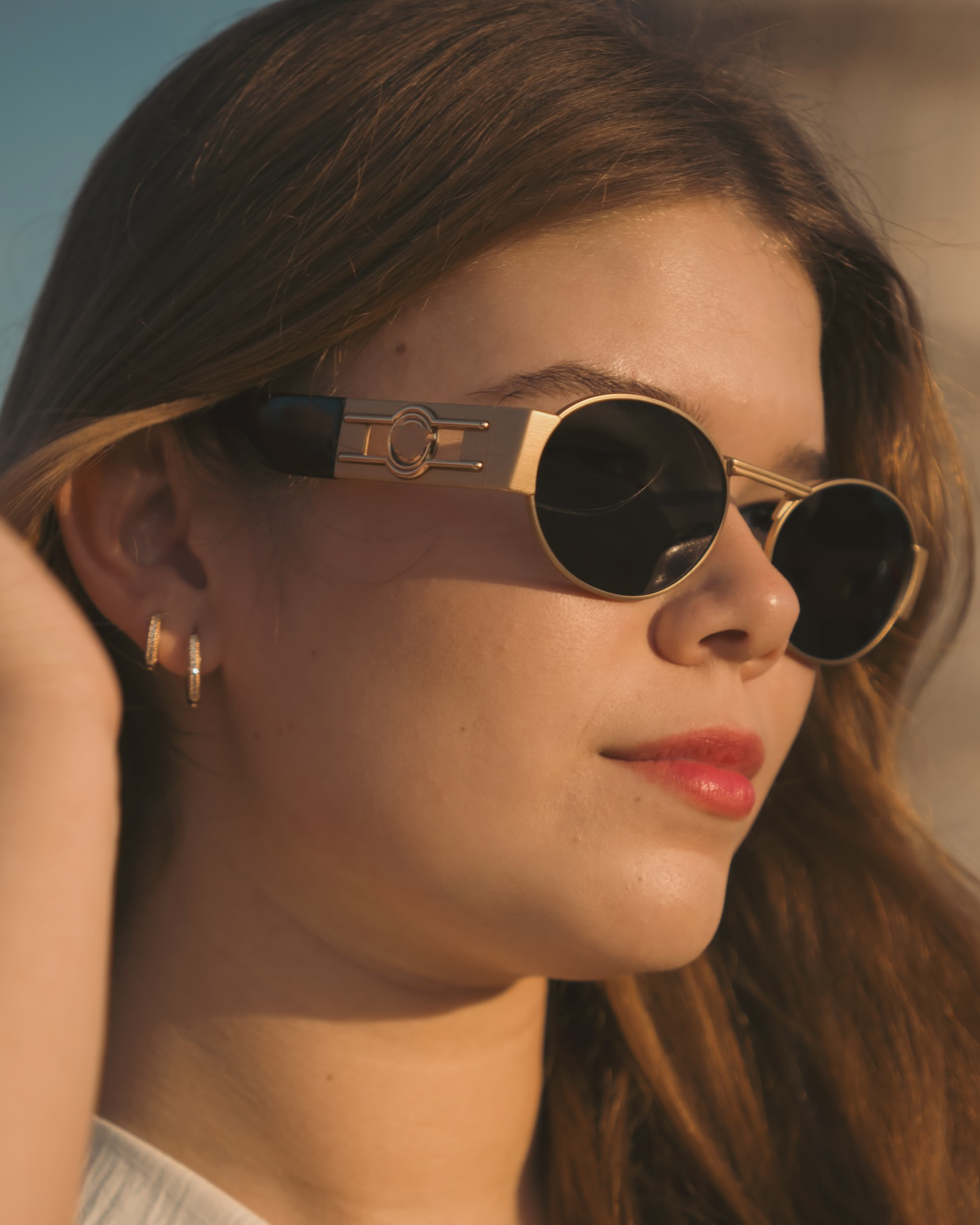 Fashion Rectangular Sunglasses 2024 Women Fashion Men Luxury Designer Unisex Sunglasses Brushed Gold/Dark Gray Logos Oval Lenses Stylish and Vers With Box Case