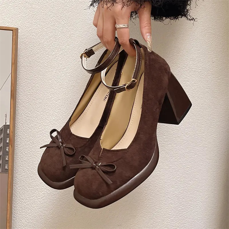 2024 Mary Janes shoes Vintage Black Sandals Woman Buckle Non-Slip Casual Medium Heels Office Ladies Elegant Korean High Heels 241010