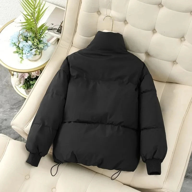 2023 Winter Short Parka Women Korean Style Stand Collar Loose Warm Jacket Ladies Fashion Thicken Down Bread Service Woman 240930