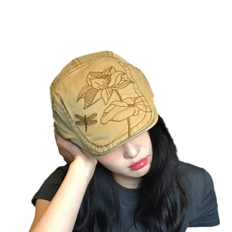 Niche British Retro Y2k Lotus Embroidery Forward Hat Men and Women Big Head Spring and Autumn Sunshade Duckbill Beret Cap 241009