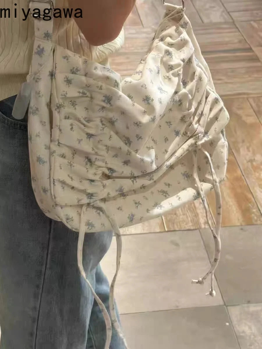 Miyagawa Sweet Folded Horizontal Bag Korean Niche Flower Large Capacity Canvas Bag 241008