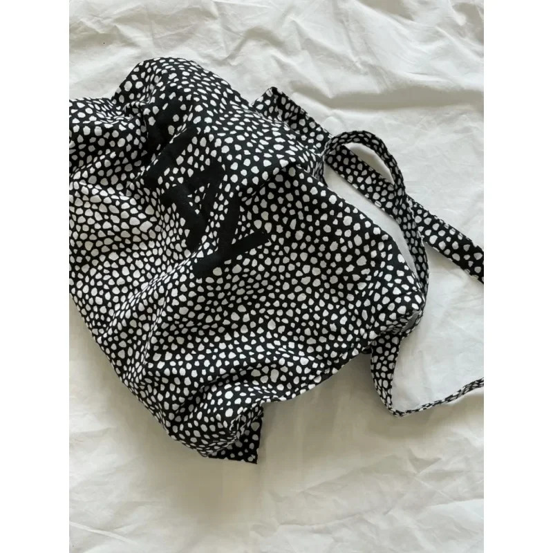 Korean Ins Master Blog Canva Lazy Summer Thin Letter Bag Order Shoulder Bag Versatile Shopping Cloth Pography 241008