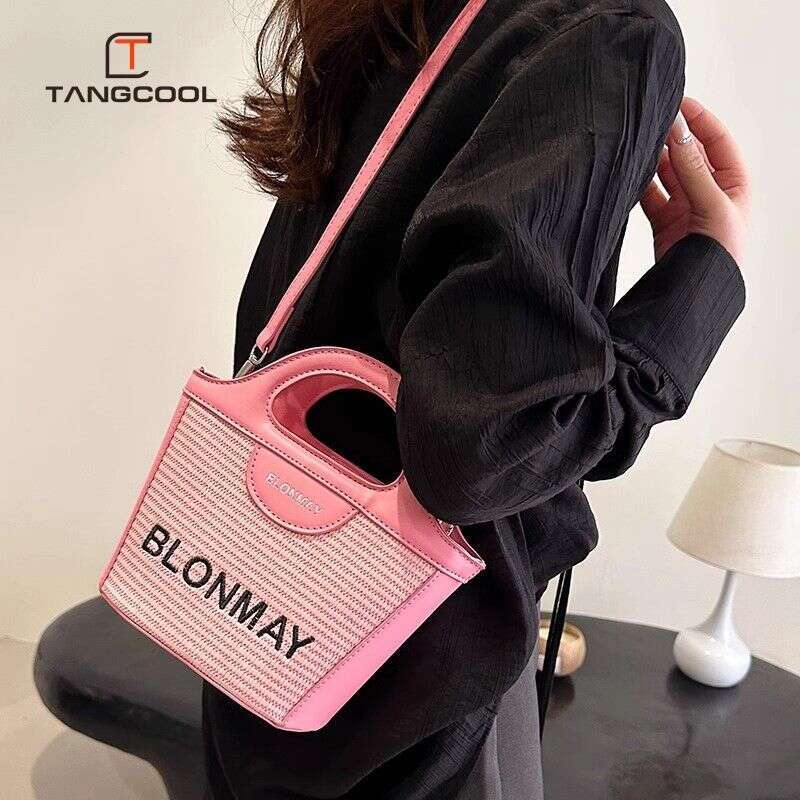Tang Cool's niche design casual women's new lightweight crossbody bag, fashionable grass woven handbag, shoulder bag