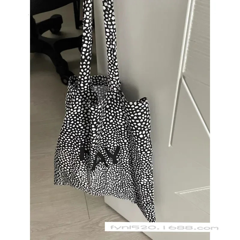 Korean Ins Master Blog Canva Lazy Summer Thin Letter Bag Order Shoulder Bag Versatile Shopping Cloth Pography 241008