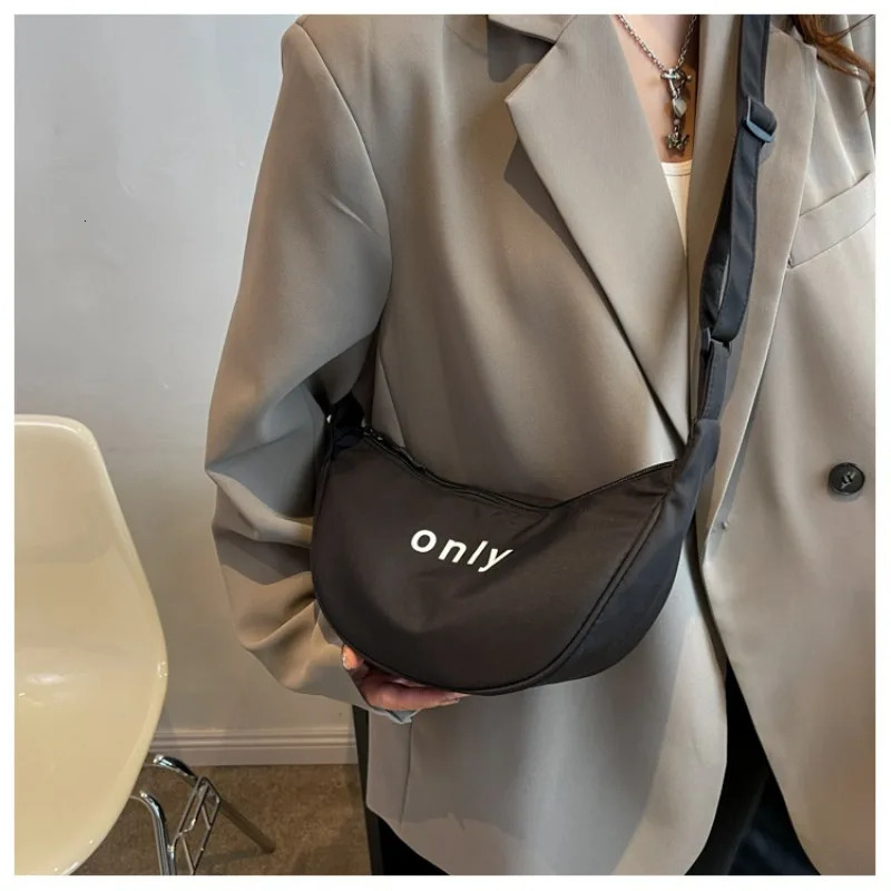 Autumn Sports Style Casual Dumpling Satchel Letter Korean Version Casual Large-capacity Literary Shoulder Messenger Bag 241008