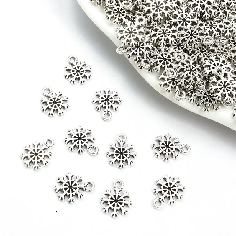50pcs Retro Snowflake Styling Alloy Charms Simple Christmas Trinkets Accessories DIY Necklace Bracelet Anklet Earrings Pendants 241010