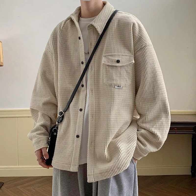 Vintage Corduroy Jakect For Men Autumn Winter Oversize Pokect Windproof Outwear Casual American Men Cargo Shirts 241011