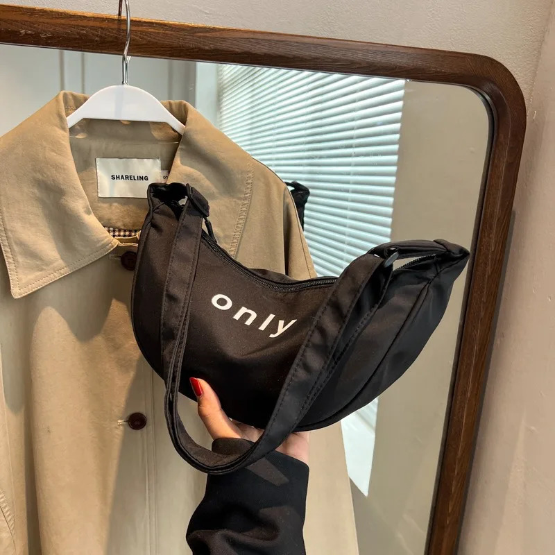 Autumn Sports Style Casual Dumpling Satchel Letter Korean Version Casual Large-capacity Literary Shoulder Messenger Bag 241008