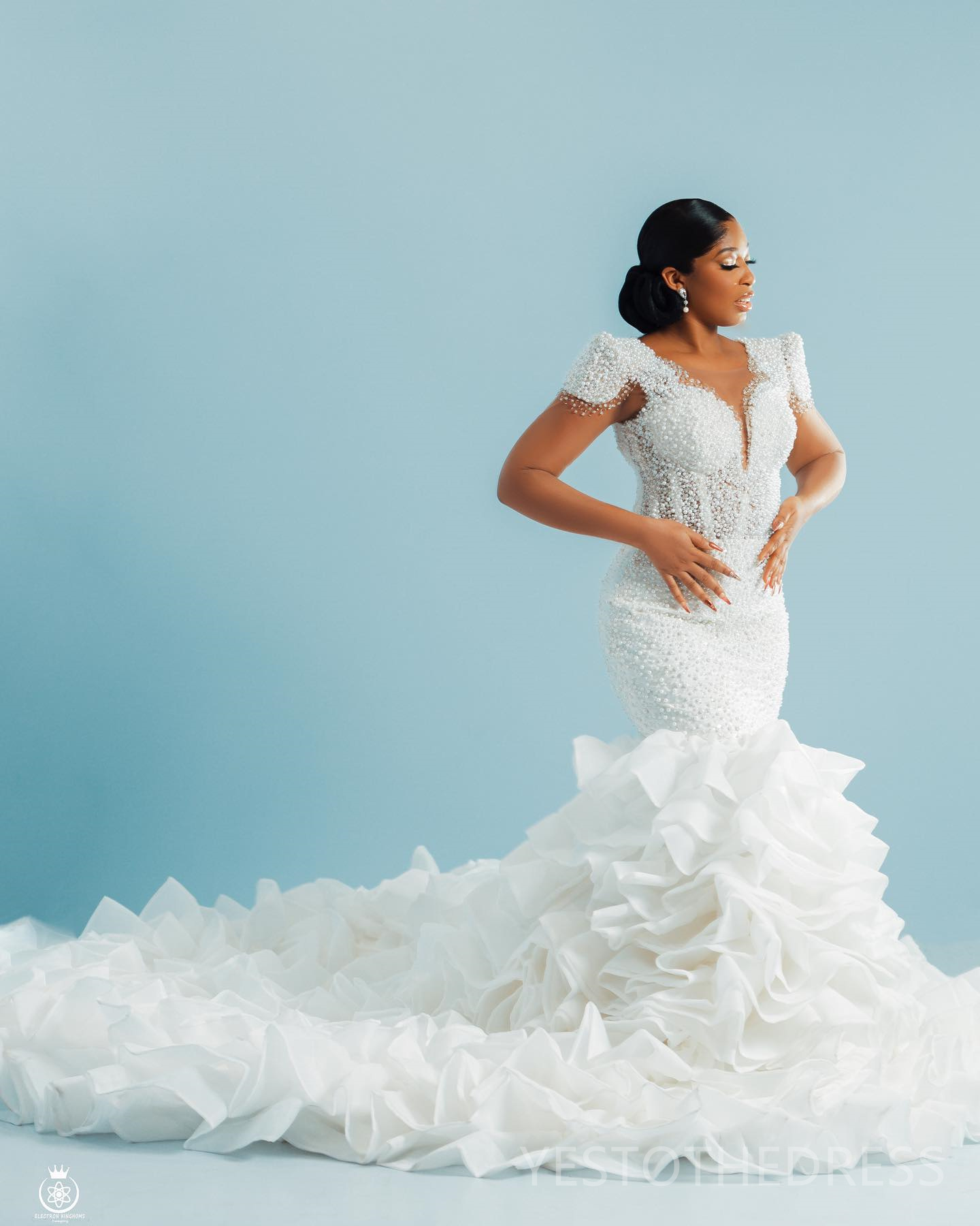 2024 Luxurious Plus Size Wedding Dress Bridal Gowns For Bride Sheer Neck Illusion Mermaid Long Sleeves Beaded Pearls Ruffles Pleated Wedding Gowns for