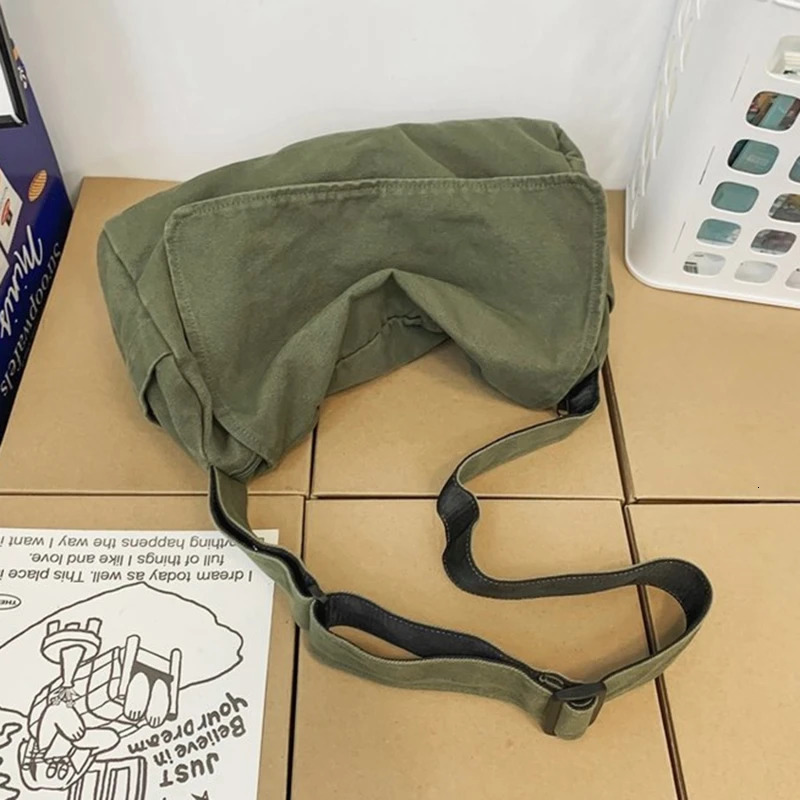 Messenger Bag Japanese Handbag School Korean Single Shoulder Student Hong Kong Style Retro Large Capacity Postman 241008