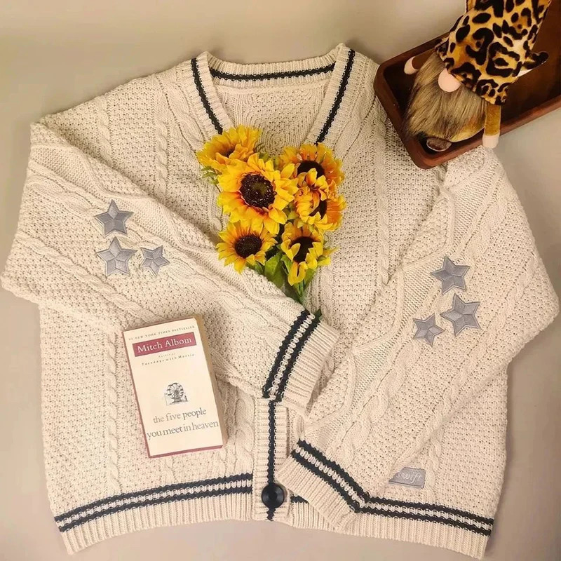 Black Knit Print Women Cardigan Korean Sweet Loose Star Long Sleeve Female Sweater Autumn Preppy Style V Neck Ladies Tops 241009