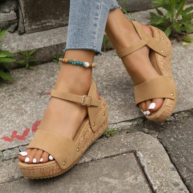 Womens Sandals Platform Wedge Summer Ladies Shoes Buckle Strap Heeled Sandal Rivet Footwear 241010