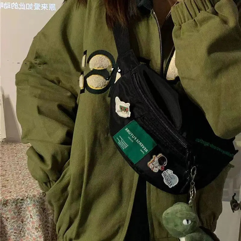 Womens Japanese Harajuku Ins Street Chest Bag Womens Korean Retro Trend Versatile Waist Bag Student Messenger Bag 241008