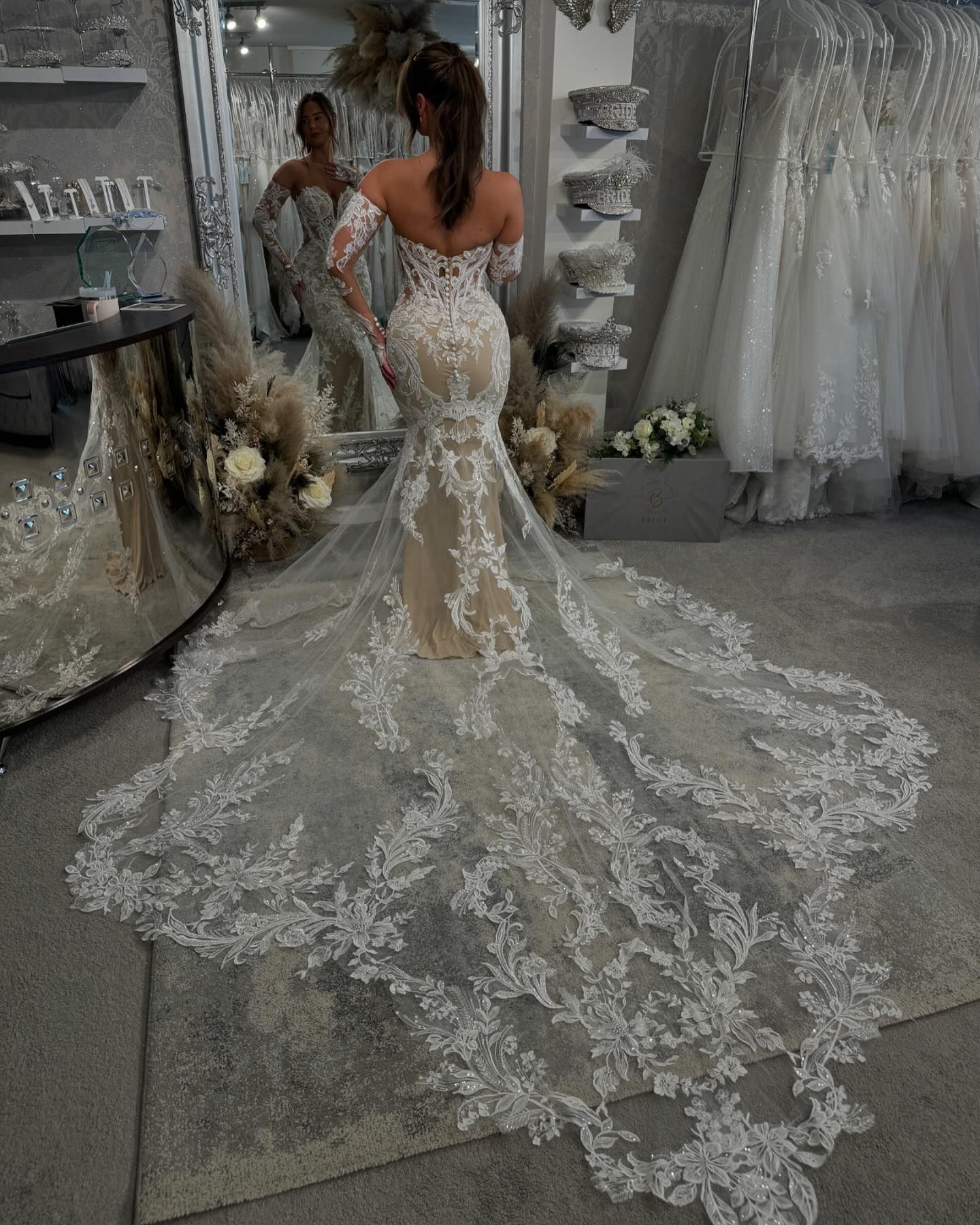 Real picture lace mermaid dresses sweetheart long sleeves wedding dress champagne ing appliqued backless bridal gowns