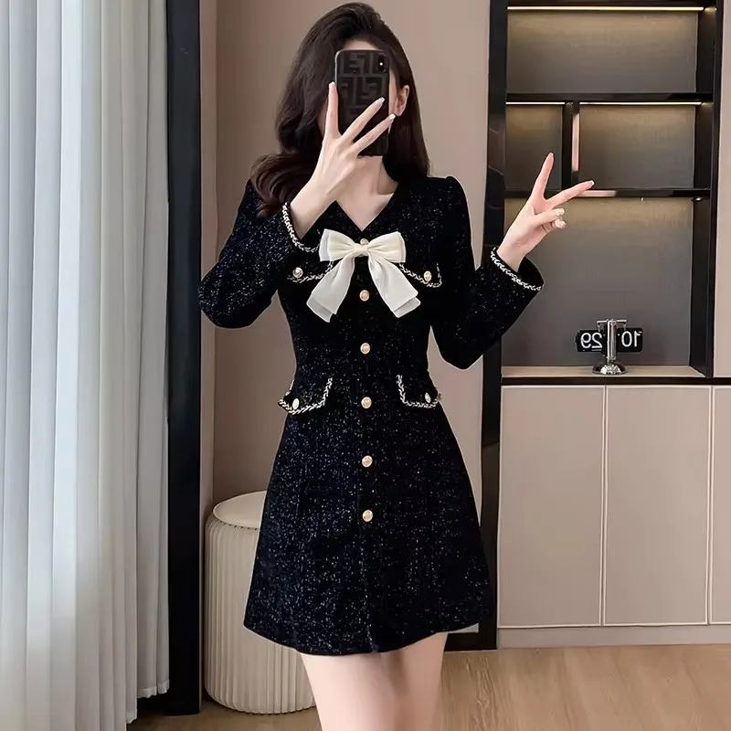 High quality autumn vintage elegant V-neck bow decoration tweed mini dress for women sparkling Christmas red long sleeved party dress 241011