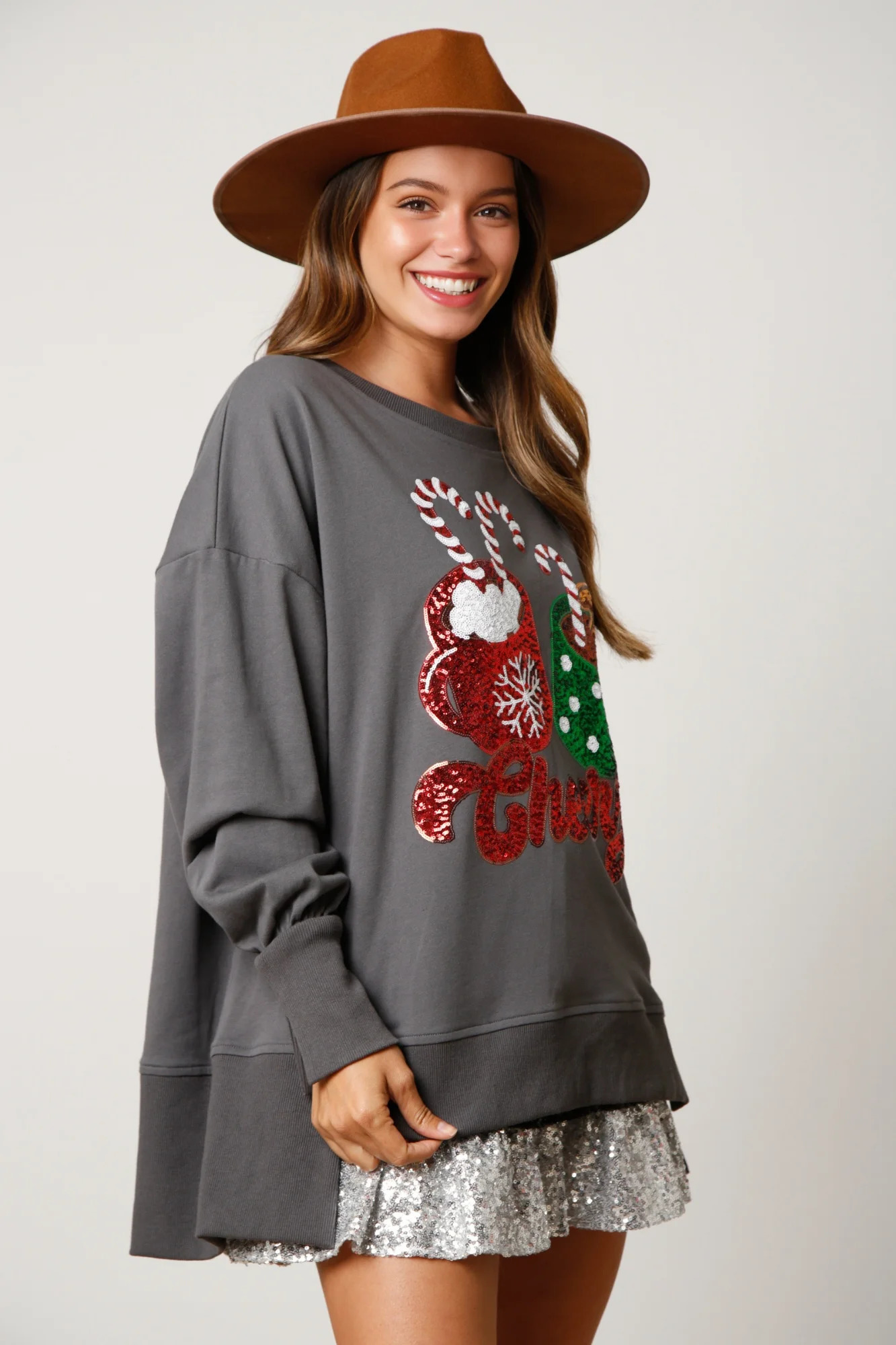 2025 Autumn And Winter Womens Candy Cup Sequin Christmas Sweater Casual Loose Tops Womens Long Sleeve O-Neck Pullover 241011