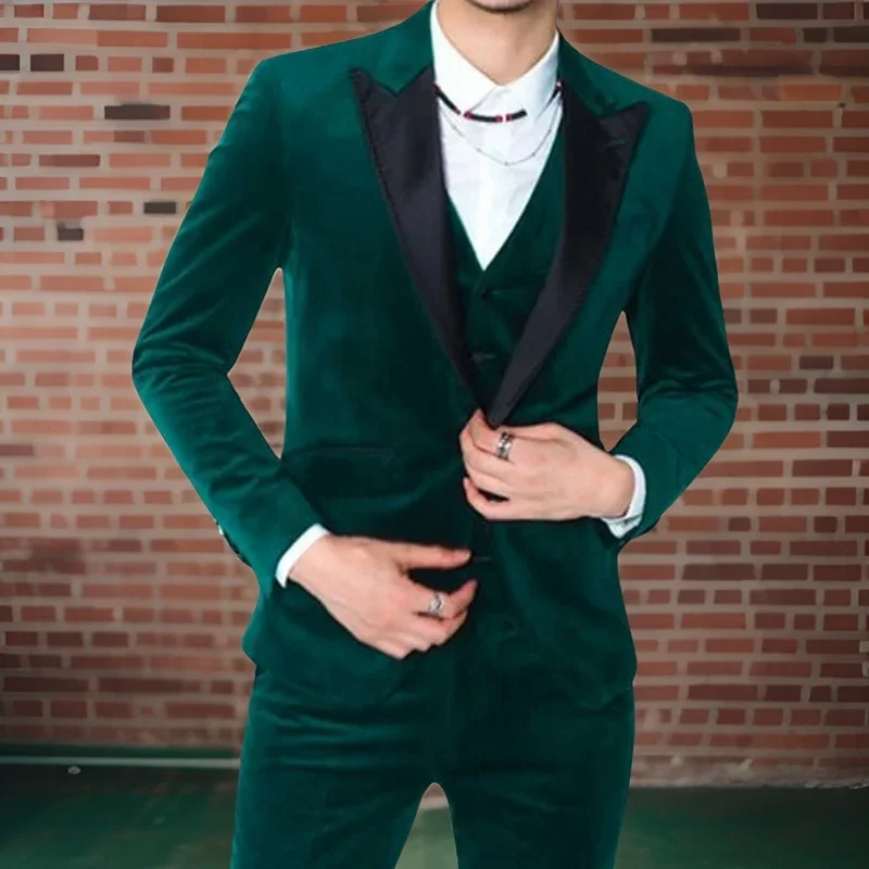 Men's Velvet Suits 3 Pieces Groom Tuxedo For Wedding Prom Party Custom Peaked Lapel Male Smoking Blazer (Jacket+Pants+Vest) 2024
