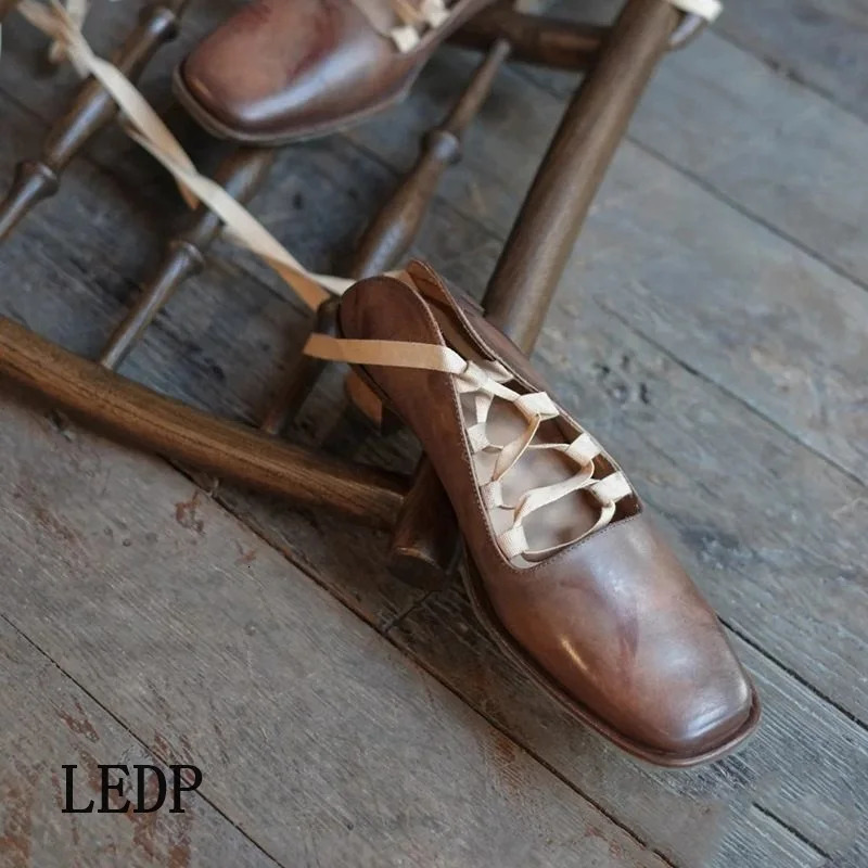LEDP Retro Lace-up Mary Jane Women 2024 Summer Chunky Heel Square Head Made Old Back Empty Ballet New Shoes High Quality 240927