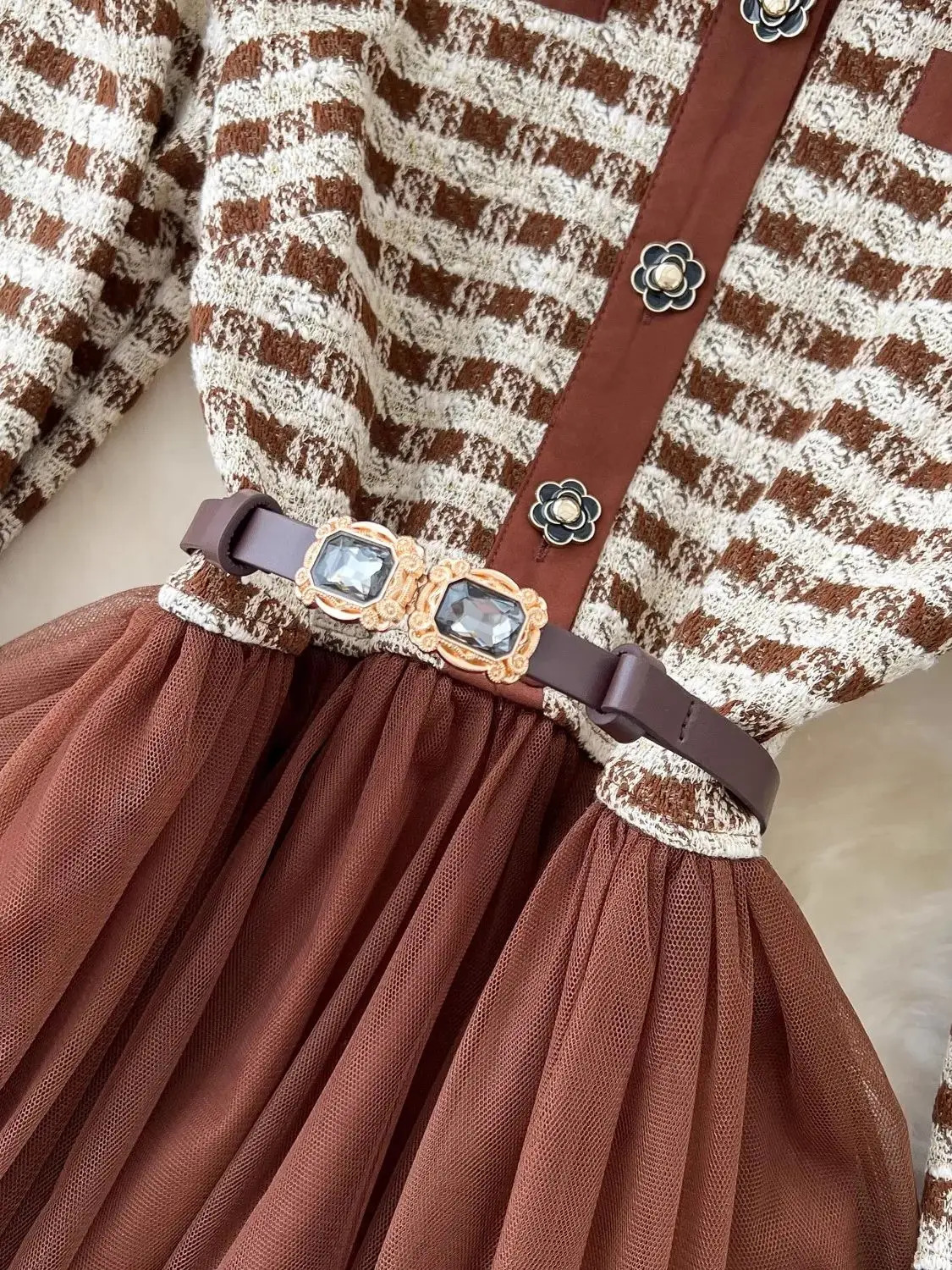 autumn small perfume lapel plain tweed patchwork mesh long skirt womens petal button belt evening party vest 241011