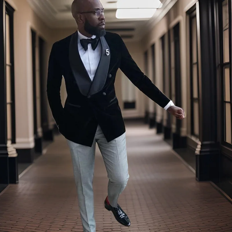 African Men's Suits Double Breasted 2 Pieces Shawl Lapel Velvet Groom Tuxedos For Prom Best Men Wedding Smoking Jacket With Grey Pants