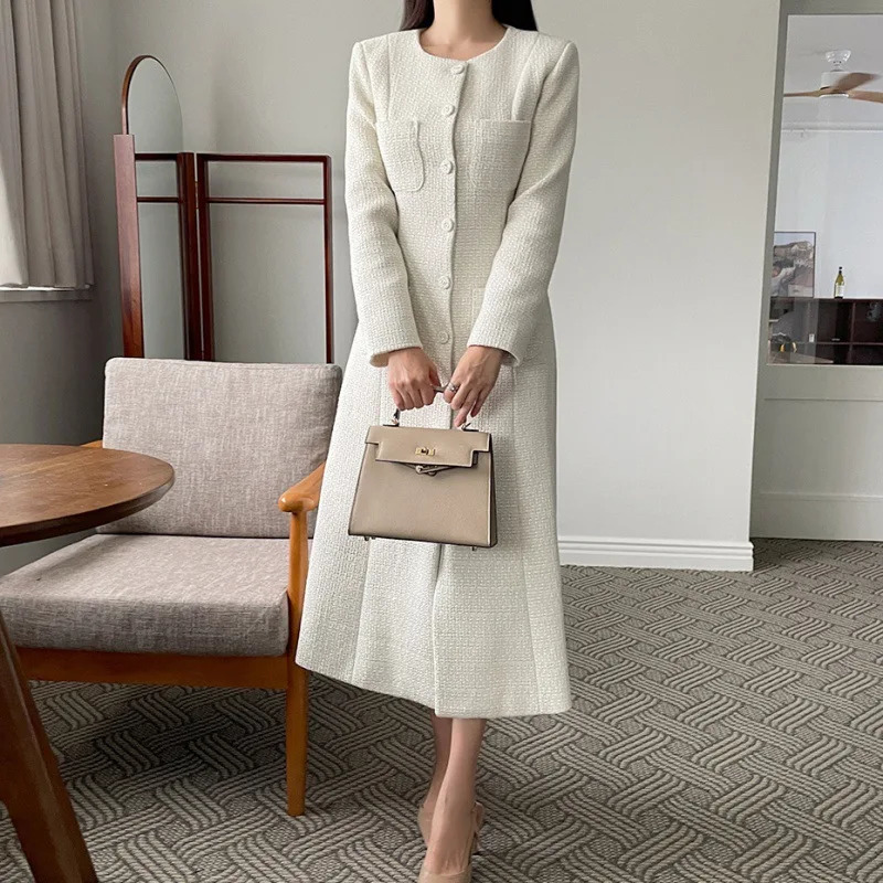 Womens French small perfume round neck fashionable hair high-quality long sleeve vintage tweed South Korea Midi dress 241011
