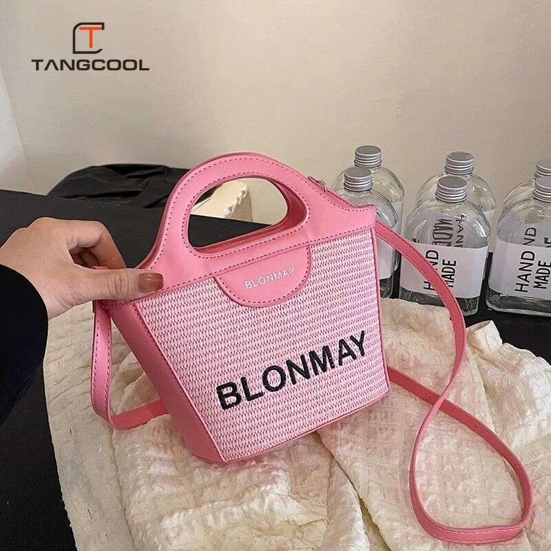 Tang Cool's niche design casual women's new lightweight crossbody bag, fashionable grass woven handbag, shoulder bag