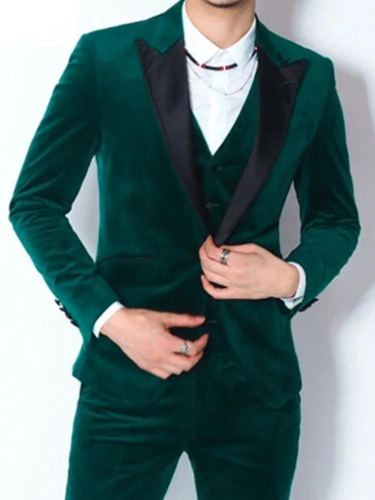 Men's Velvet Suits 3 Pieces Groom Tuxedo For Wedding Prom Party Custom Peaked Lapel Male Smoking Blazer (Jacket+Pants+Vest) 2024