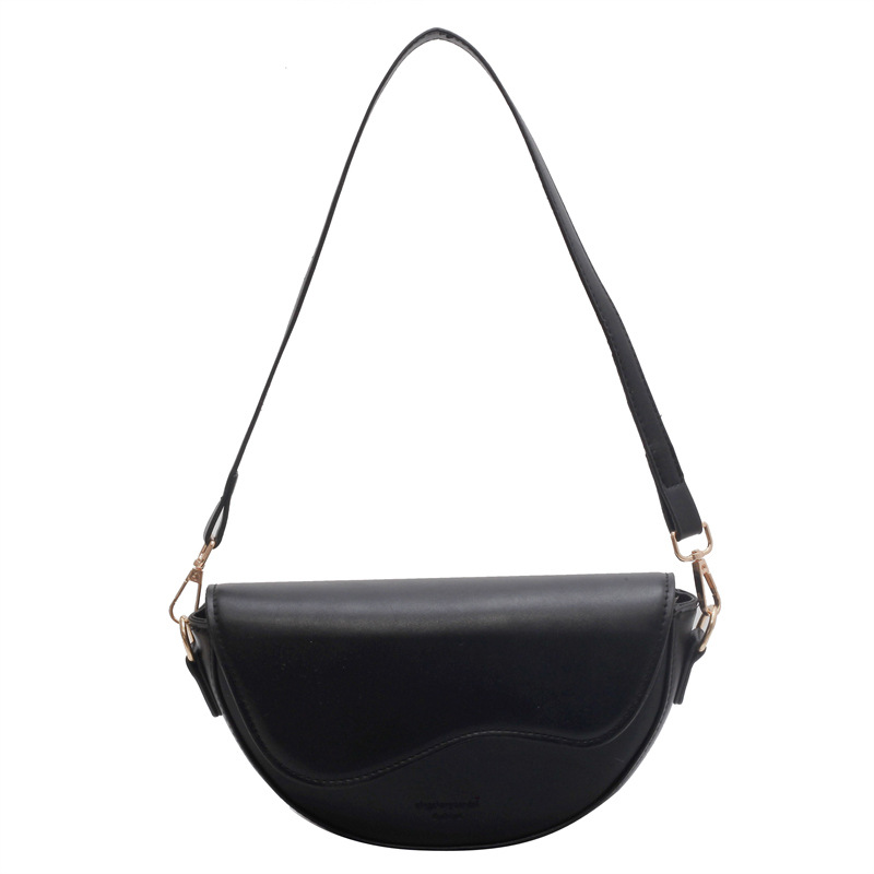 White shoulder bag French stick summer niche design 2024 new crossbody bag, women's shoulder small chain bag