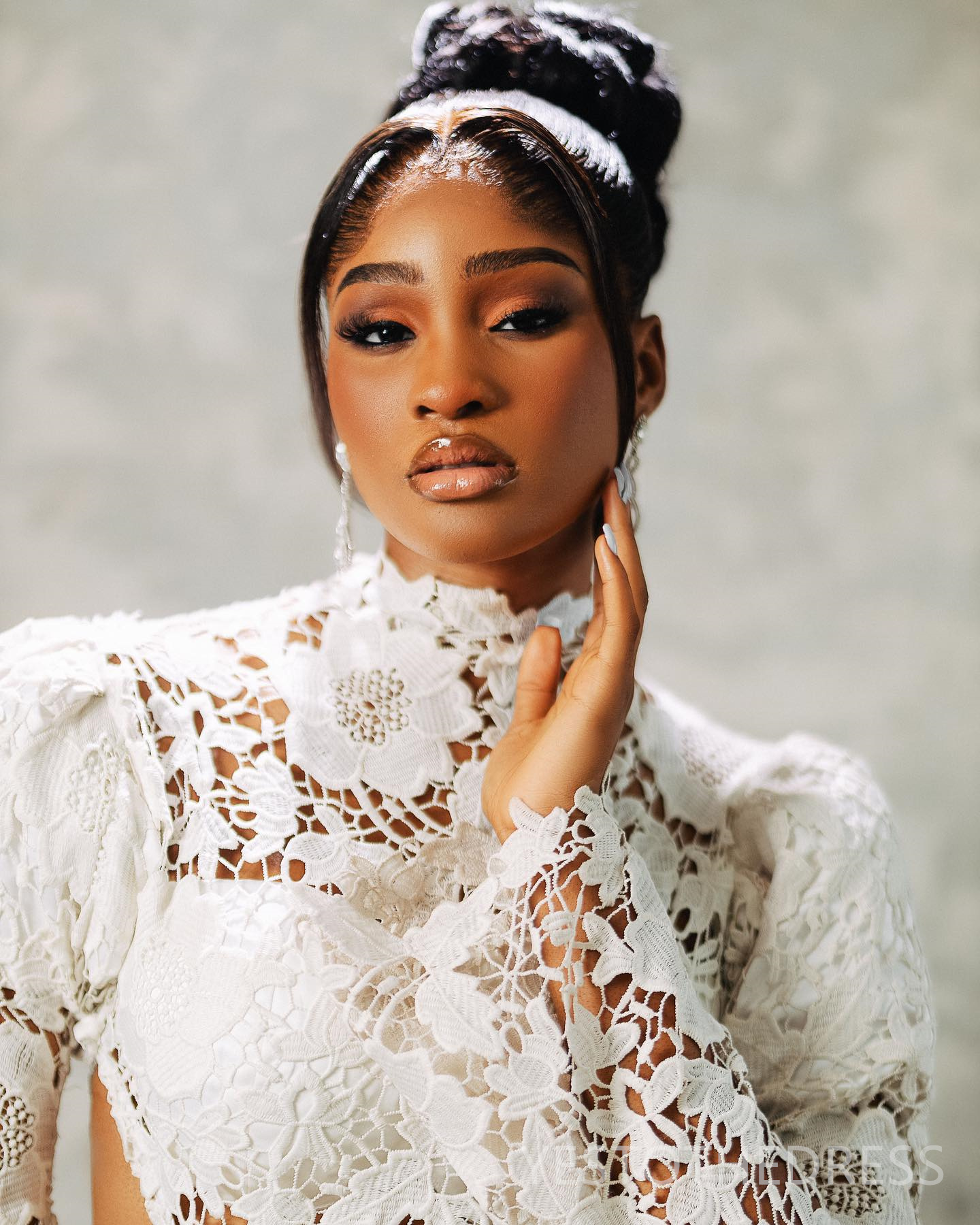 2024 Plus Size Aso Ebi Wedding Dress Bridal Gowns For Bride High Neck Long Sleeves Flora Beaded Lace Gorgeous Wedding Gowns for African Black Women D3