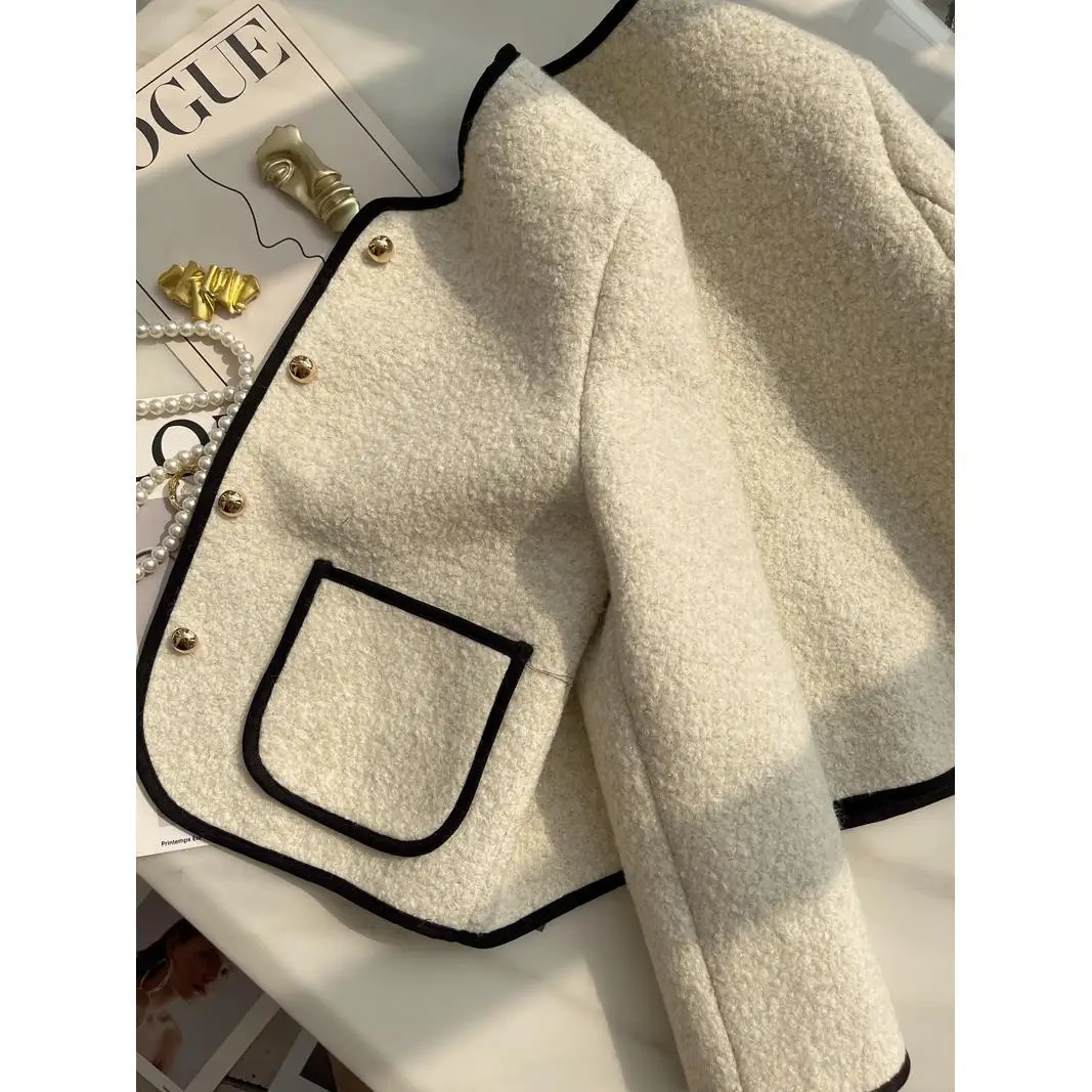 Autumn Elegant Beautiful y White Jacket for Women Highend Fashionable Top Suitable with Buttons and Pockets 241011