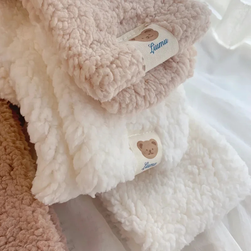 Cute Winter Womens Plush Scarf Soft Punched Scarf Solid Color Collar Cartoon Bear Girl Collar Warm Something 241007