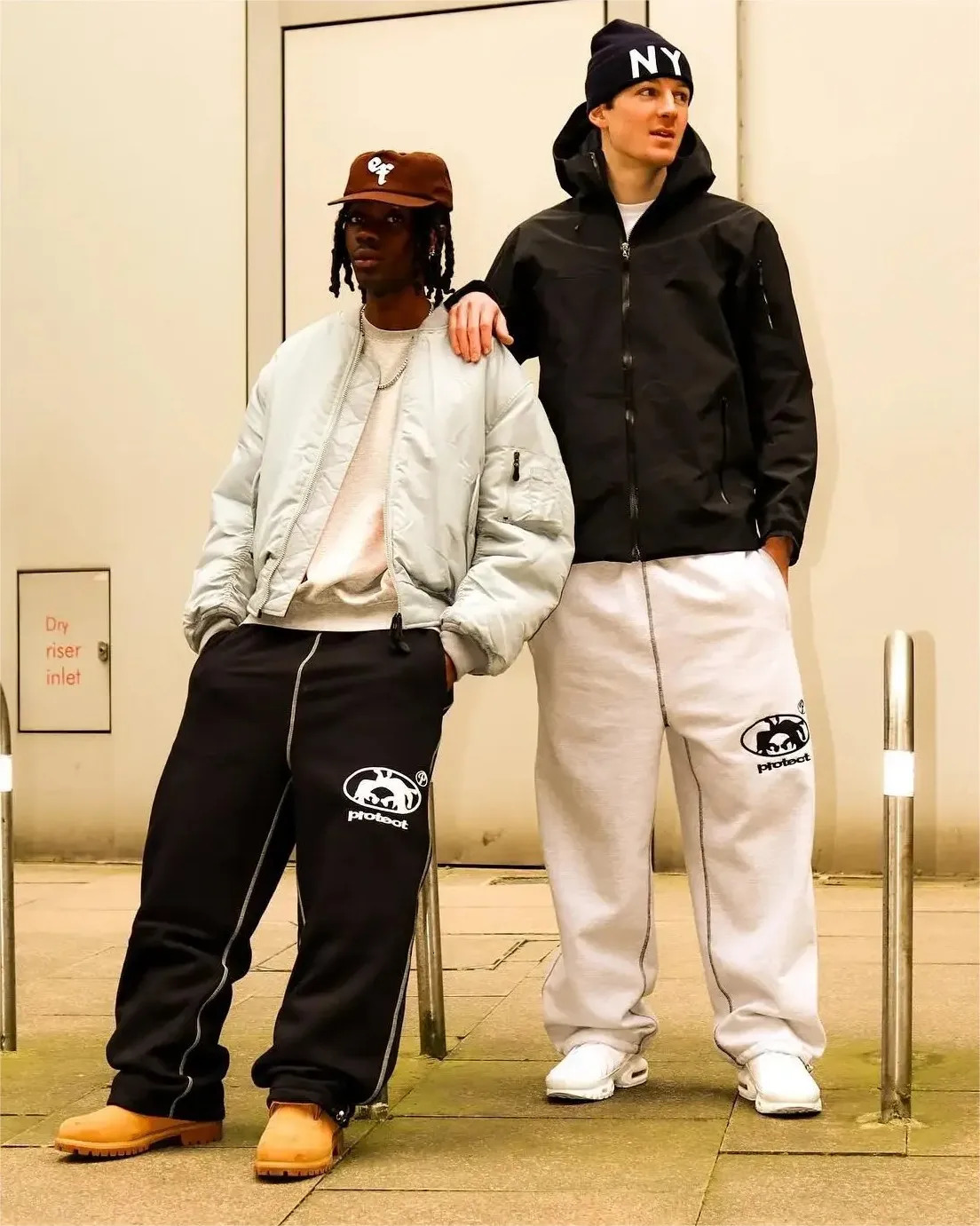 Harajuku Straight Leg Sports Pants Freight Street Clothing Slow Running Mens Y2K Casual Mens Work Pants Korean American Mens Clothing 241007