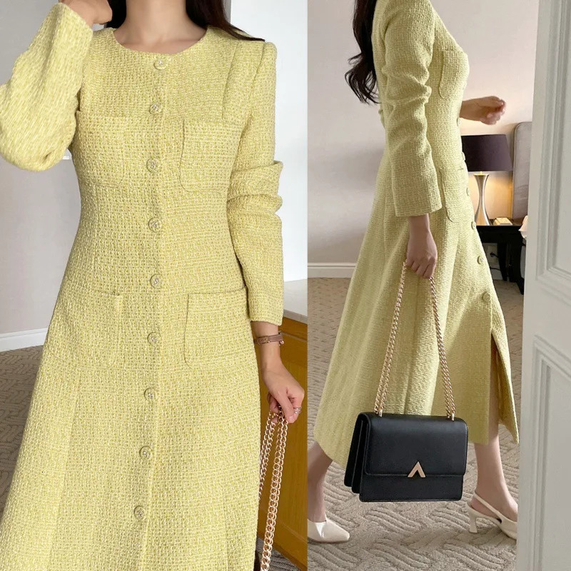 Womens French small perfume round neck fashionable hair high-quality long sleeve vintage tweed South Korea Midi dress 241011