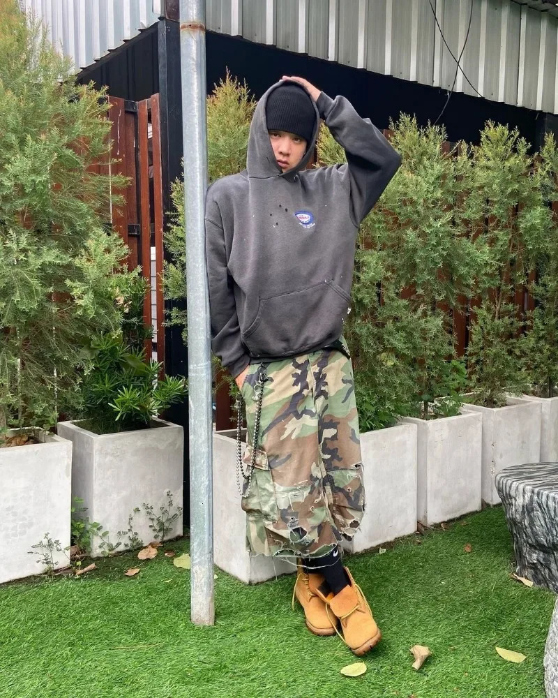 American Street Washed Old Fashion Loose Pullover Hoodie Men Y2k Goth Punk Hip Hop Rock Letter Printed Hole Sweatshirt Women 241011