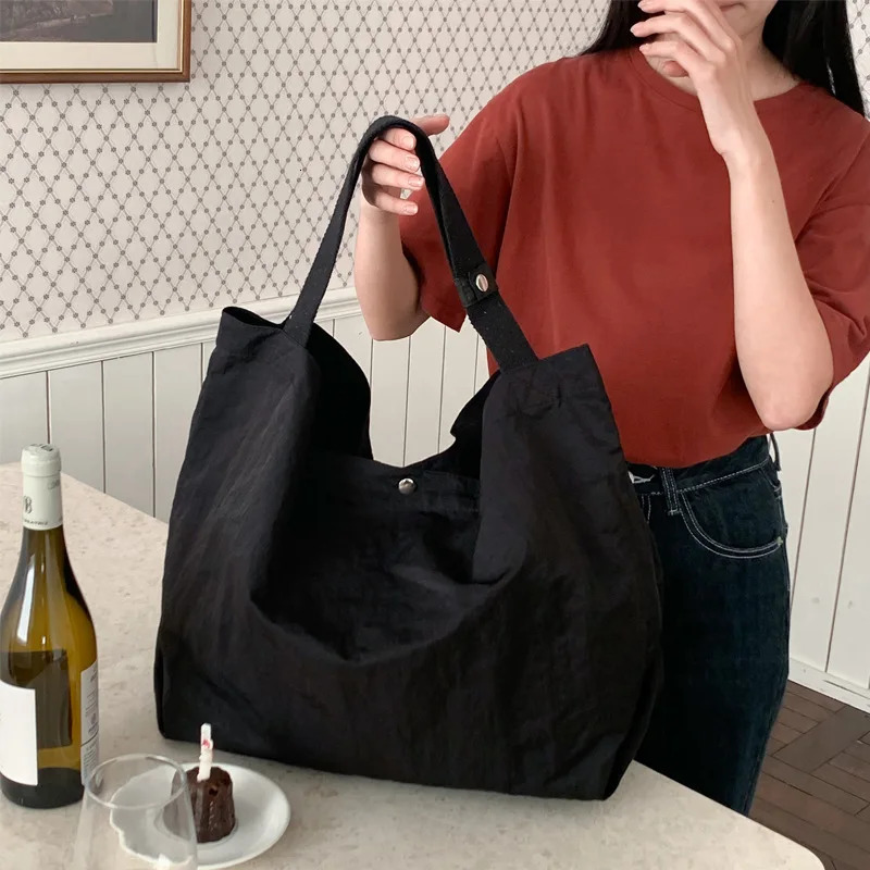 Korean womens canvas shoulder bag nylon womens handbag spring/summer big cloth shopping bag simple fabric Bolsas 241008
