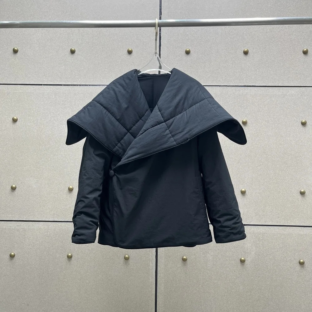 Winter Womens Jacket Satin Thick Warm Loose Womens Down Jacket Y2K Fashion High Quality Top Coat Bra 241009