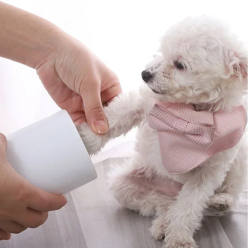 Automatic Pet Foot Washer Cup Silicone Soft Foot Cup Cat Foot Cleaning Bucket Dog Paw Cleaner Cup Feet Wash Cleaner pet shower