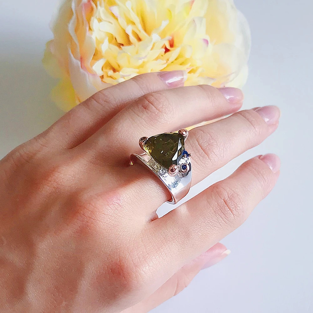 DreamCarnival 1989 Beautiful Card Wedding Ring Recommended by Top Female Unique Iconic Zirconia Fashion Jewelry WA11721 241007