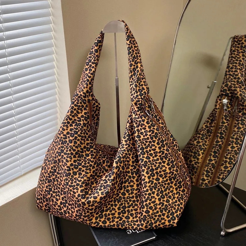 Korean version Instagram style large capacity lazy style leopard print single shoulder Communicating Versatile student bag 241008