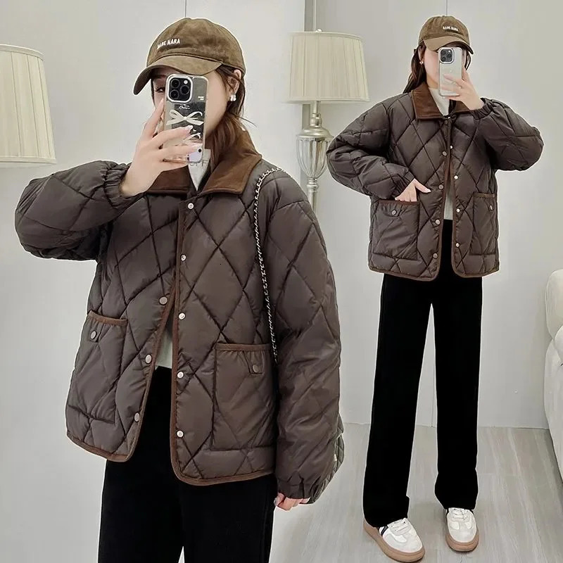 Lingge CottonPadded Jacket Women 2024 Loose Large Size Big Pocket Short Cotton Coat Autumn Winter Fashion Puffer Coats 240930