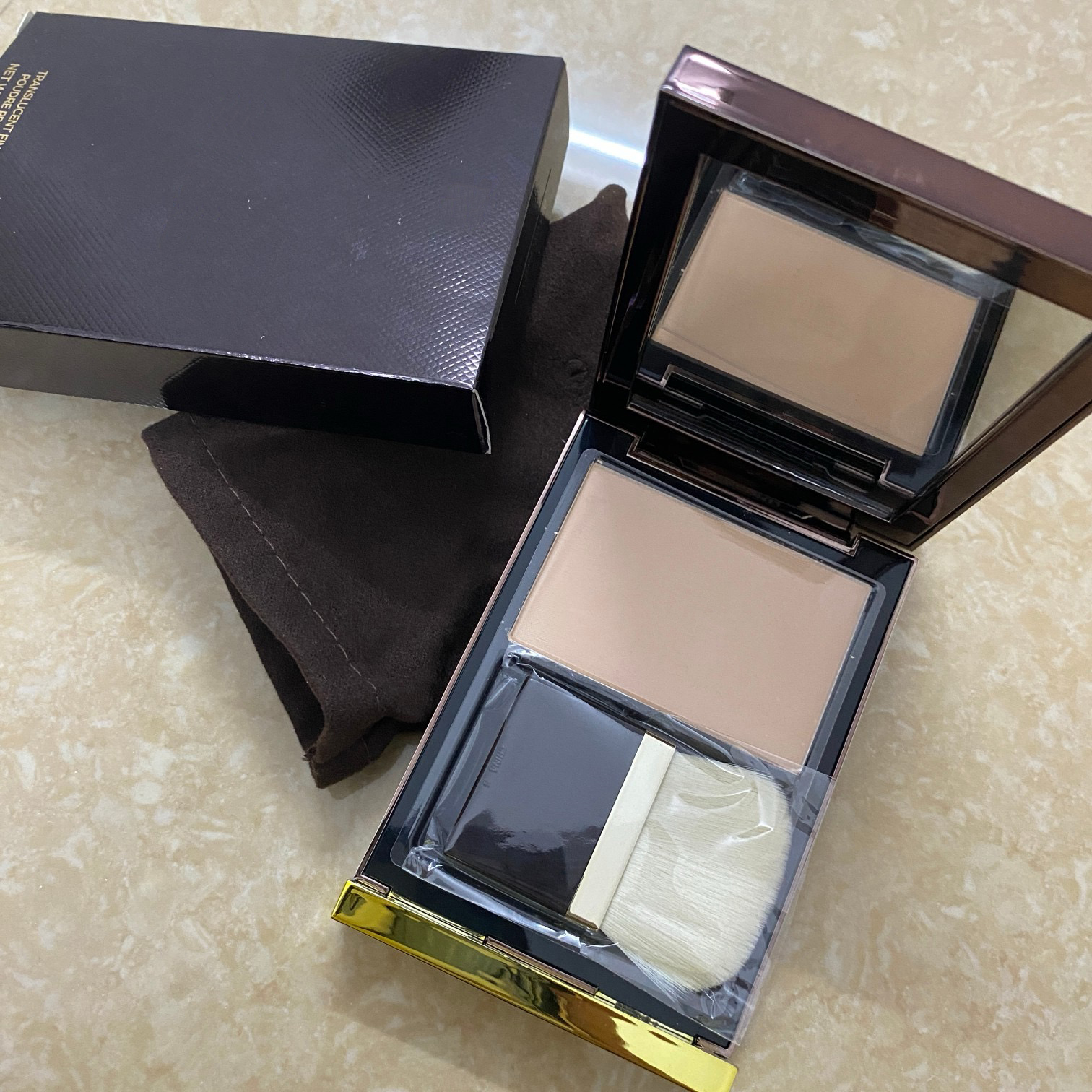 Brand New Translucent Finishing Powder Palette With Brush Face Pouder 9g Long-lasting Oil Control Waterproof Concealer Matte Face Makeup