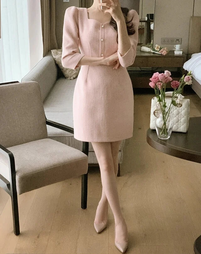 Square neckline coarse tweed puff sleeves mini dress elegant party white body black pink Korean club Vestido Curto Chic Botton autumn 241011
