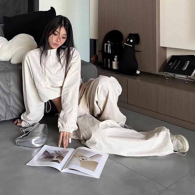 2piece womens hiphop track set wide leg pants Korean loose beige runner sports dance cut jacket 241007