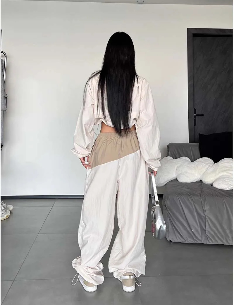 2piece womens hiphop track set wide leg pants Korean loose beige runner sports dance cut jacket 241007