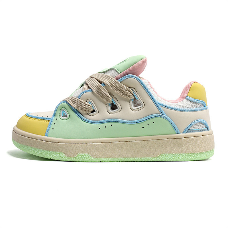 China-Chic Crowd Small White Women Ins Versatile Casual Sports Bread Men's Thick Soled Student Board Shoes High Sense