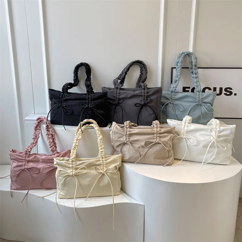 Fashion Box Straw Women Handbags Wicker Woven Shoulder Crossbody Bags Chic Lock Pu Summer Beach Rattan Small Flap 241011