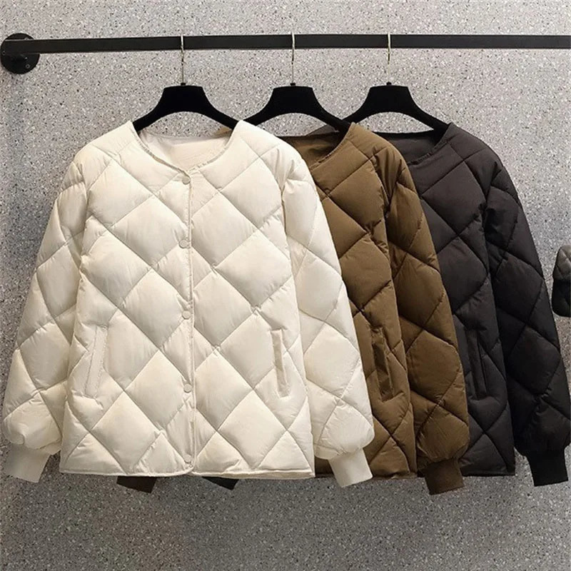 2023 Short Cottonpadded Jacket Female Down Cotton Coat Autumn Winter Women Light Thin Quilted Lattice Parkas Casual Tops Coats 240930