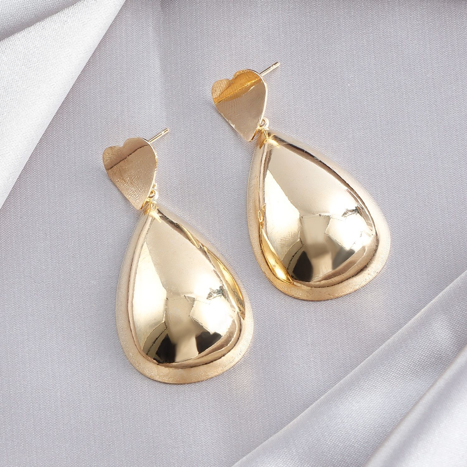 Minimalist Shiny Heart Drop Metal Earrings for Women - Geometric Style Fashion Accessory Gold Plated Zinc Alloy Dangle Earrings Jewelry 2025 New In Dr