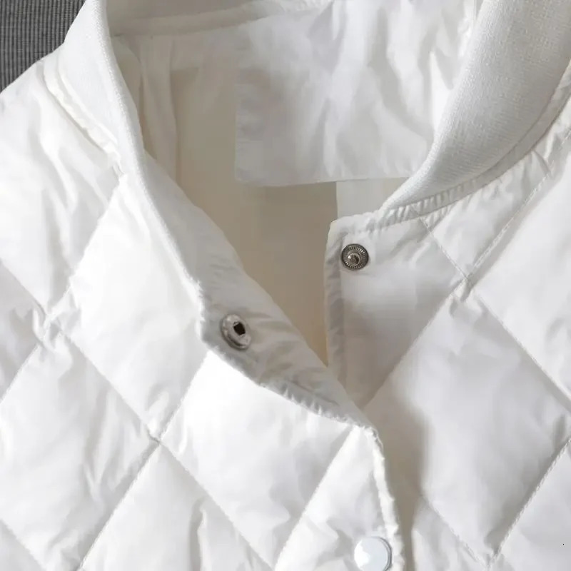 2024 Fashion Ultra Light Down Cotton Outwear Women Short Quilted Jacket Autumn Single Breasted CottonPadded 240930