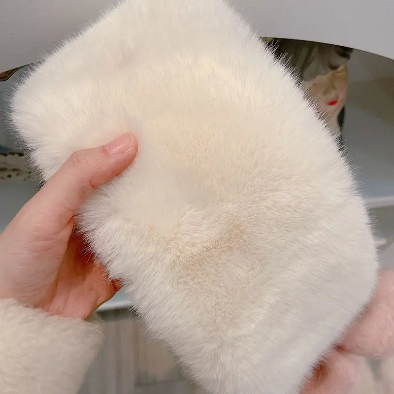 Japanese Sweet Girl Pink Bow Neck Scarf Womens AutumnWinter Faux Fur Cute Fury Scarf Fashion Female Trendy Accessories 241009